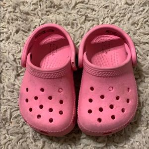 Toddler pink crocs